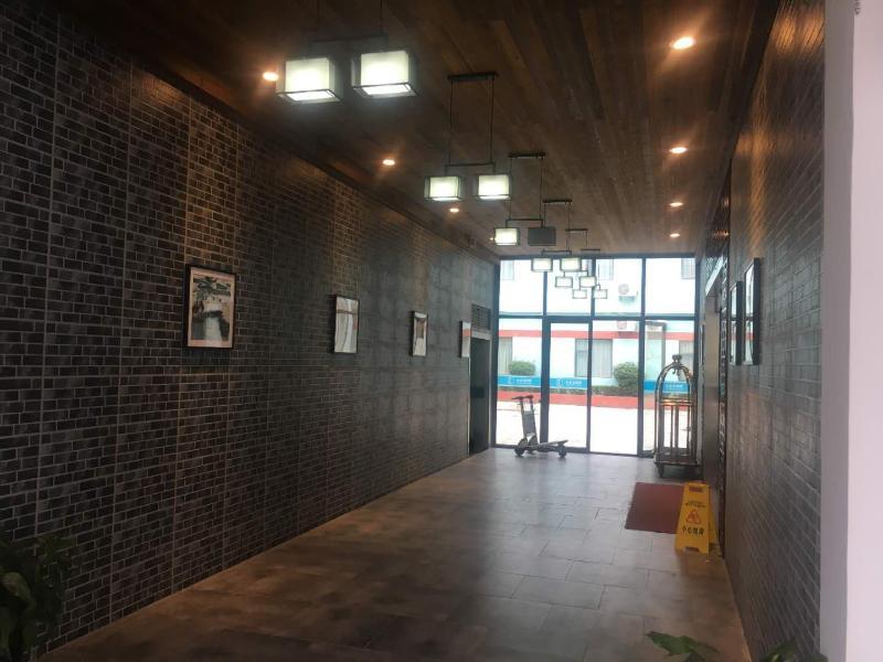 Shanghai Shuiting Holiday Hotel エクステリア 写真